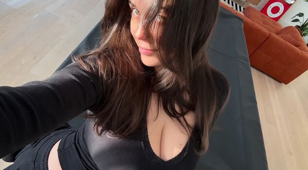 Heyimbee leaked private photo uncensored HD quality