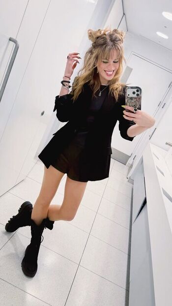 Hollie bennett leaked private photo uncensored HD quality
