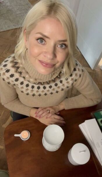 Holly willoughby page leaked private photo uncensored HD quality