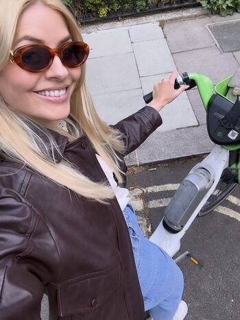 Holly willoughby page leaked private photo uncensored HD quality