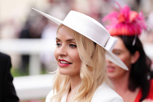Holly willoughby page leaked private photo uncensored HD quality