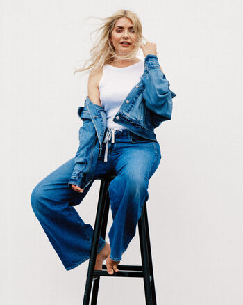 Holly willoughby page leaked private photo uncensored HD quality