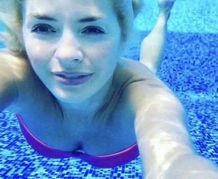 Holly willoughby leaked private photo uncensored HD quality