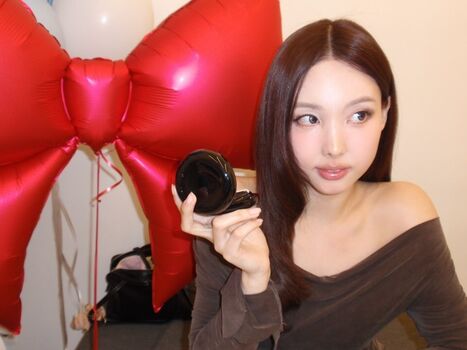 I m nayeon page leaked private photo uncensored HD quality