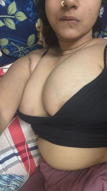 Indian naughty stuff leaked private photo uncensored HD quality