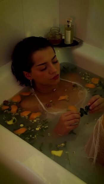Isabela merced page leaked private photo uncensored HD quality