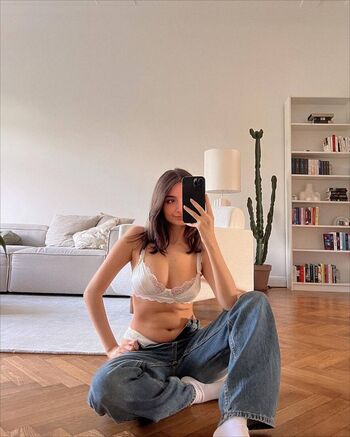 Ischtar isik page leaked private photo uncensored HD quality