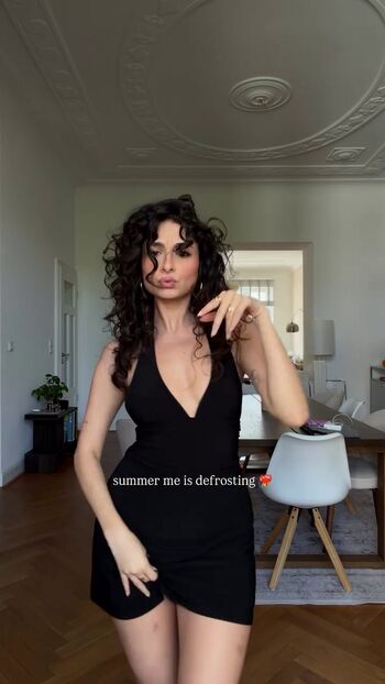 Ischtar isik page leaked private photo uncensored HD quality