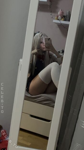 Isii cos leaked private photo uncensored HD quality