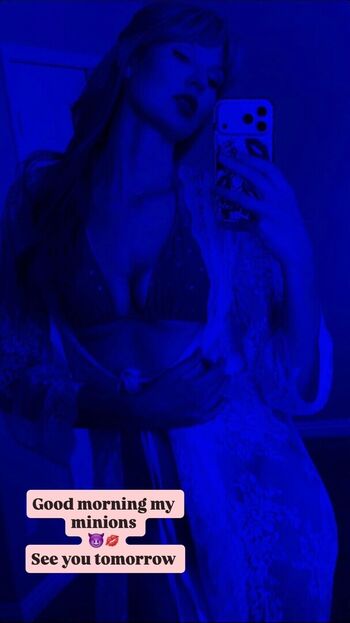 Itsjustblondie page leaked private photo uncensored HD quality