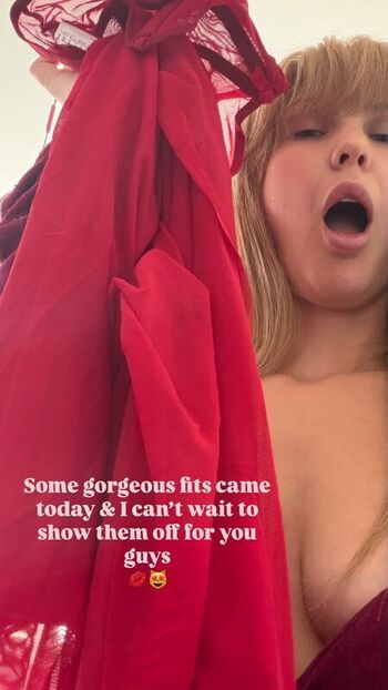 Itsjustblondie page leaked private photo uncensored HD quality
