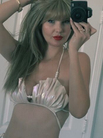 Itsjustblondie leaked private photo uncensored HD quality