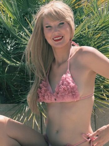 Itsjustblondie leaked private photo uncensored HD quality
