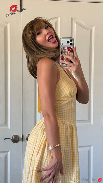 Itsjustblondie leaked private photo uncensored HD quality
