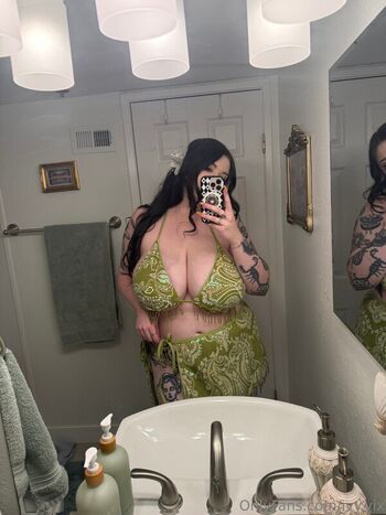 Ivy vix  page leaked private photo uncensored HD quality