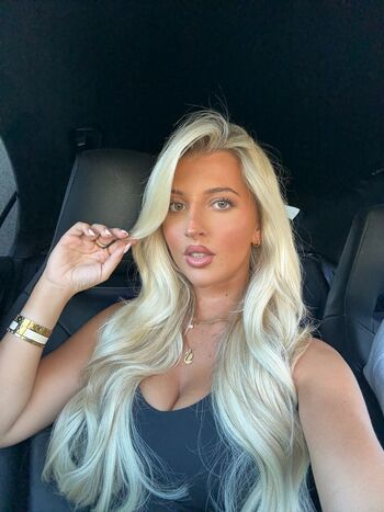 Izzytaffs page leaked private photo uncensored HD quality