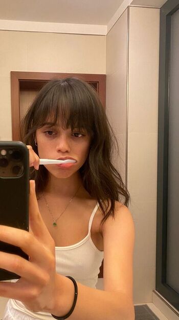 Jenna ortega leaked private photo uncensored HD quality