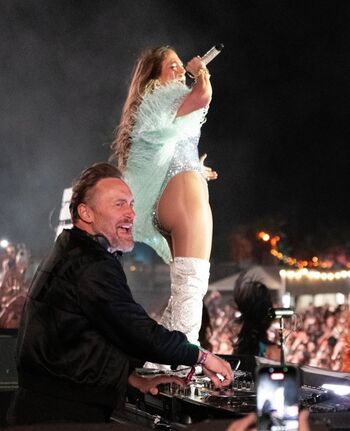 Jennifer lopez  page leaked private photo uncensored HD quality