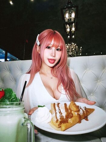 Jennybelly leaked private photo uncensored HD quality