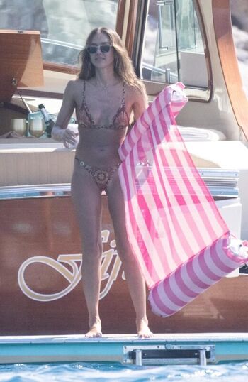 Jessica alba  page leaked private photo uncensored HD quality