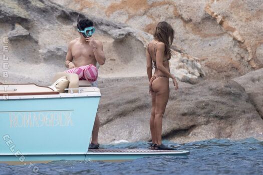 Jessica alba  page leaked private photo uncensored HD quality
