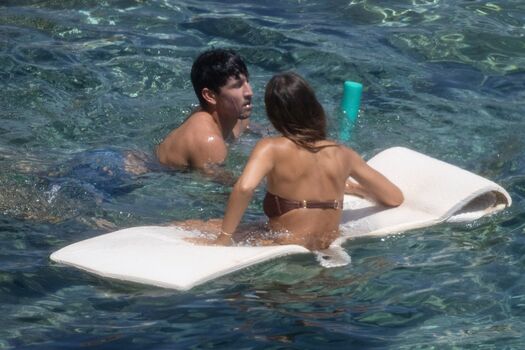 Jessica alba  page leaked private photo uncensored HD quality