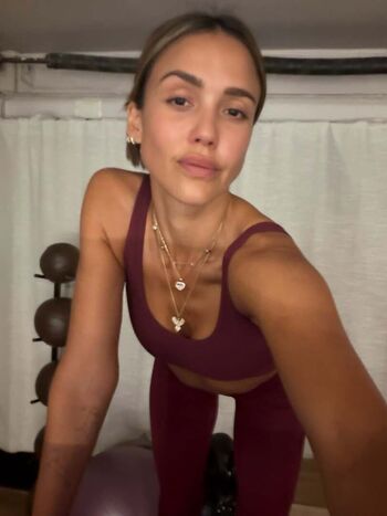 Jessica alba  page leaked private photo uncensored HD quality