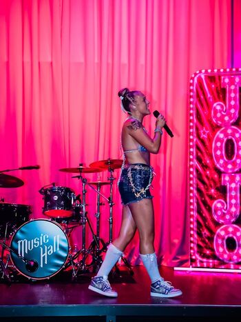 Jojo siwa page leaked private photo uncensored HD quality