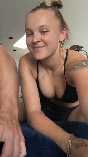 Jojo siwa page leaked private photo uncensored HD quality