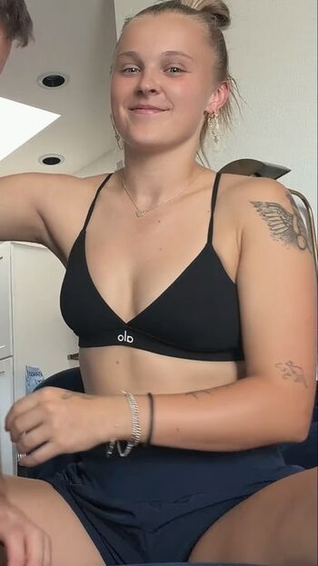 Jojo siwa page leaked private photo uncensored HD quality