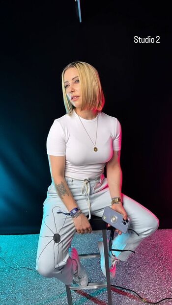 Julia hardy leaked private photo uncensored HD quality