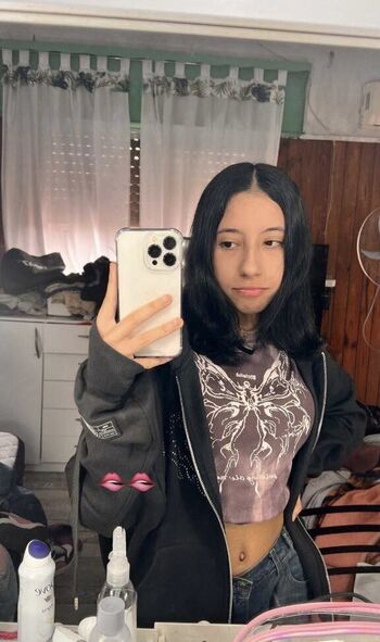 Juulyramallo leaked private photo uncensored HD quality