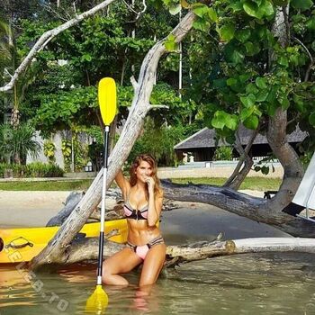 Kara del toro page leaked private photo uncensored HD quality