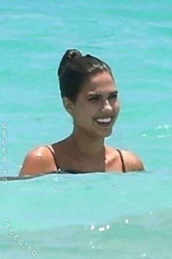 Kara del toro page leaked private photo uncensored HD quality