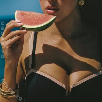 Kara del toro page leaked private photo uncensored HD quality