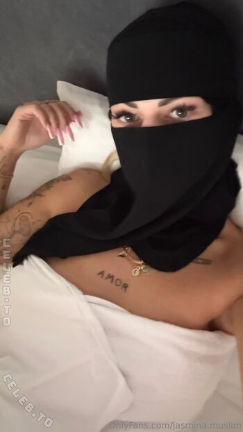 Karolinka ofi page leaked private photo uncensored HD quality