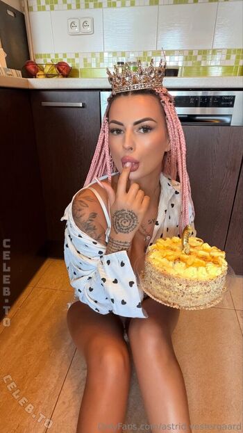 Karolinka ofi page leaked private photo uncensored HD quality