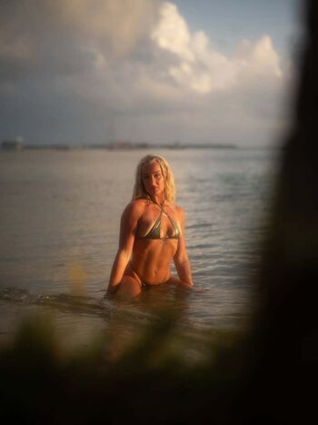 Kendall pounders leaked private photo uncensored HD quality
