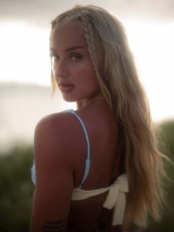 Kendall pounders leaked private photo uncensored HD quality