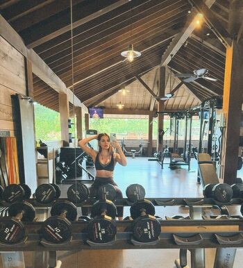 Khloe kardashian  page leaked private photo uncensored HD quality