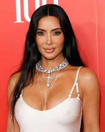 Kim kardashian  page leaked private photo uncensored HD quality