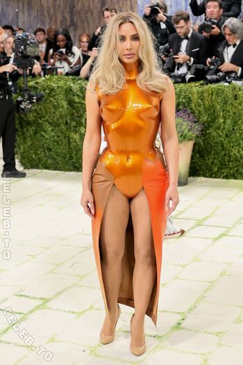 Kim kardashian  page leaked private photo uncensored HD quality