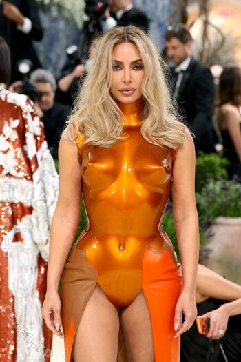 Kim kardashian  page leaked private photo uncensored HD quality