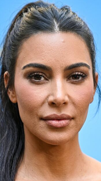 Kim kardashian  page leaked private photo uncensored HD quality
