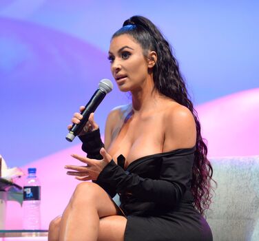Kim kardashian  page leaked private photo uncensored HD quality