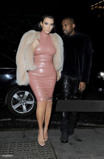 Kim kardashian  page leaked private photo uncensored HD quality