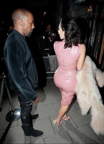 Kim kardashian  page leaked private photo uncensored HD quality
