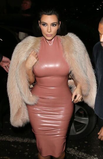 Kim kardashian  page leaked private photo uncensored HD quality