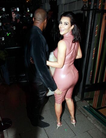 Kim kardashian  page leaked private photo uncensored HD quality
