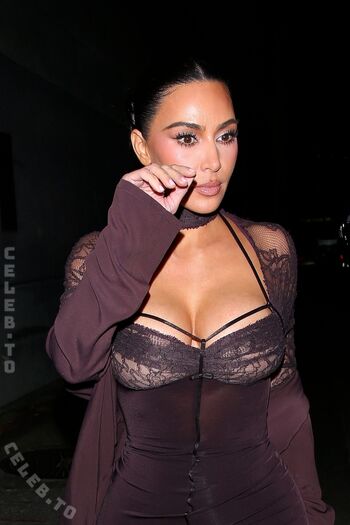Kim kardashian  page leaked private photo uncensored HD quality